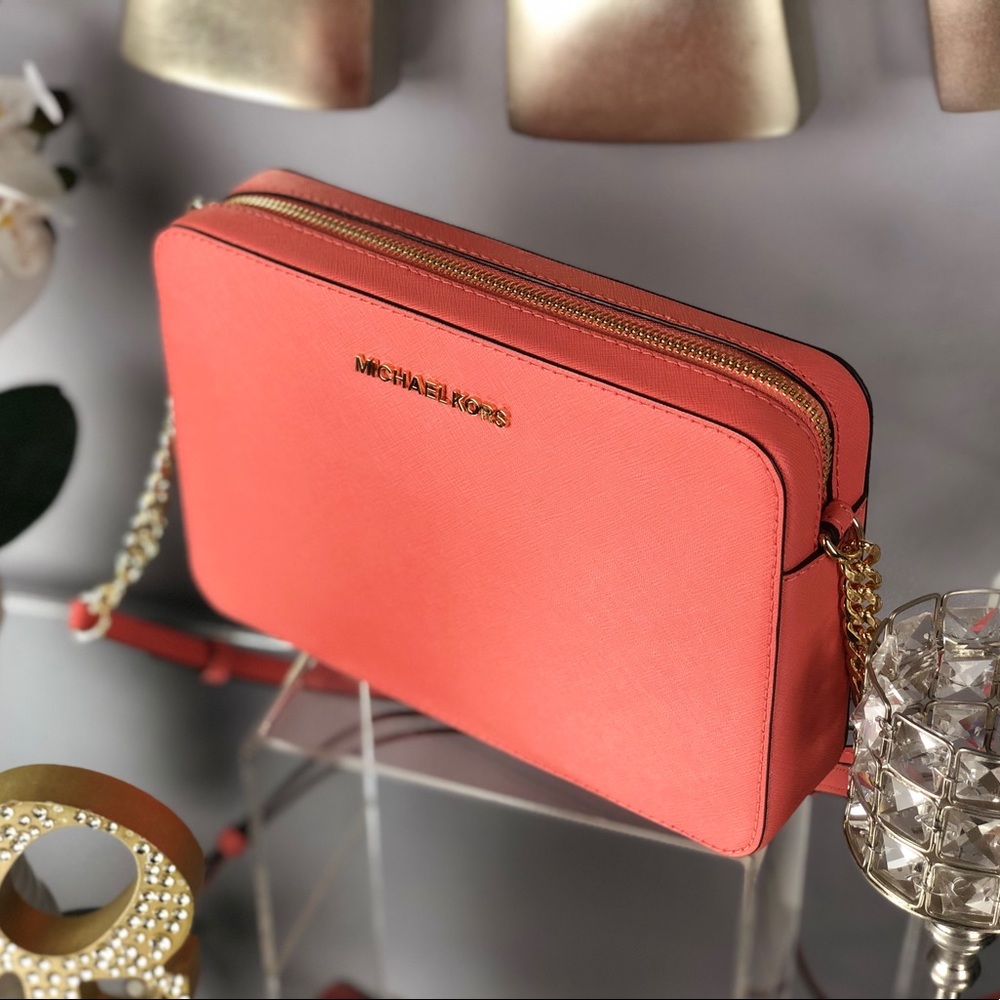 Michael Kors Jet Set Leather Large Crossbody Bag - Picture 5 of 8